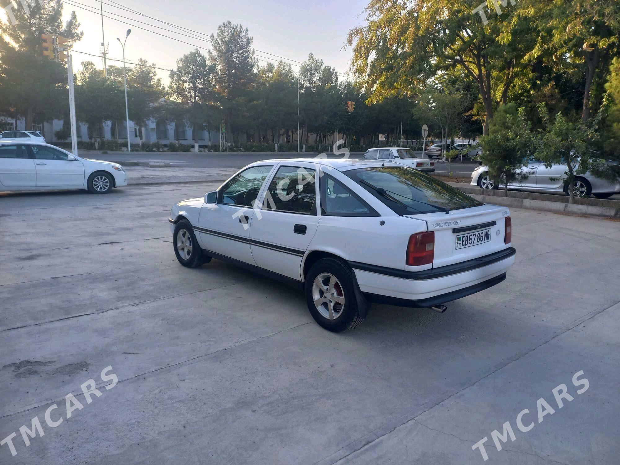 Opel Vectra 1990 - 44 000 TMT - Мургап - img 4