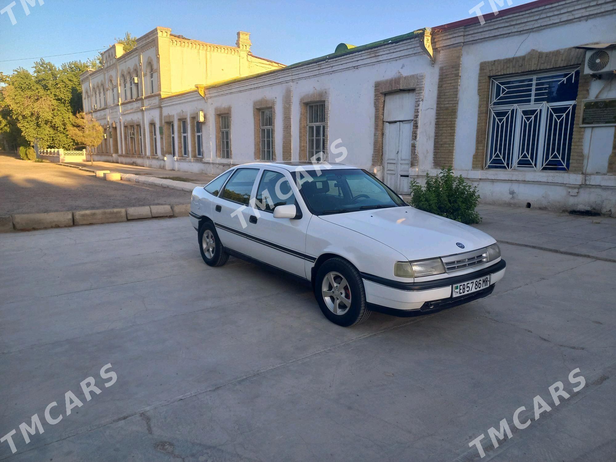 Opel Vectra 1990 - 44 000 TMT - Мургап - img 10