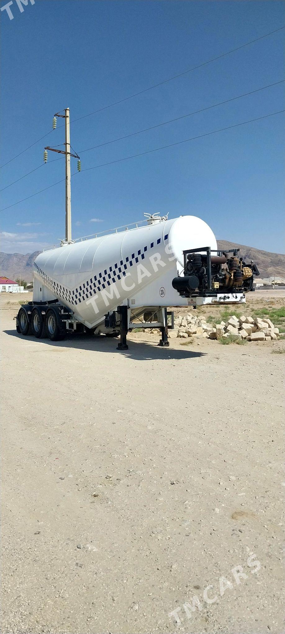 Kogel Euro Trailer 2013 - 500 000 TMT - Jebel - img 3