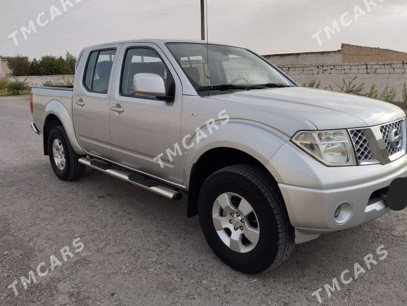 Nissan Navara 2014 - 230 000 TMT - Gyzylarbat - img 2