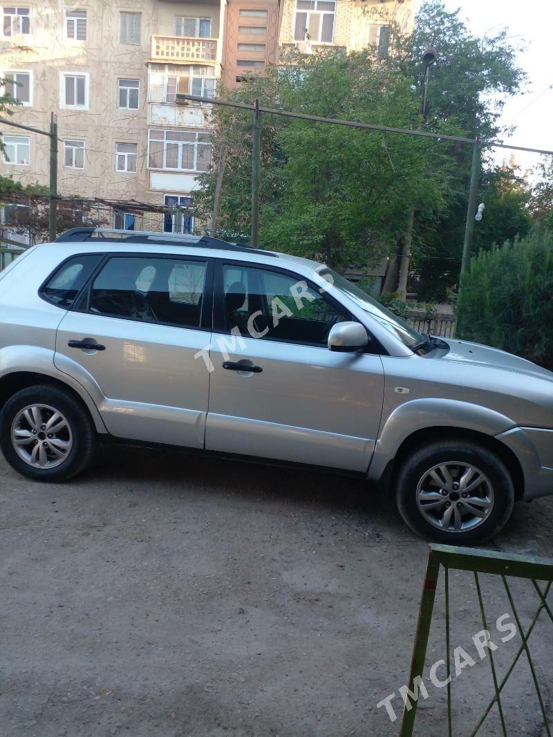 Hyundai Tucson 2010 - 130 000 TMT - Туркменабат - img 3