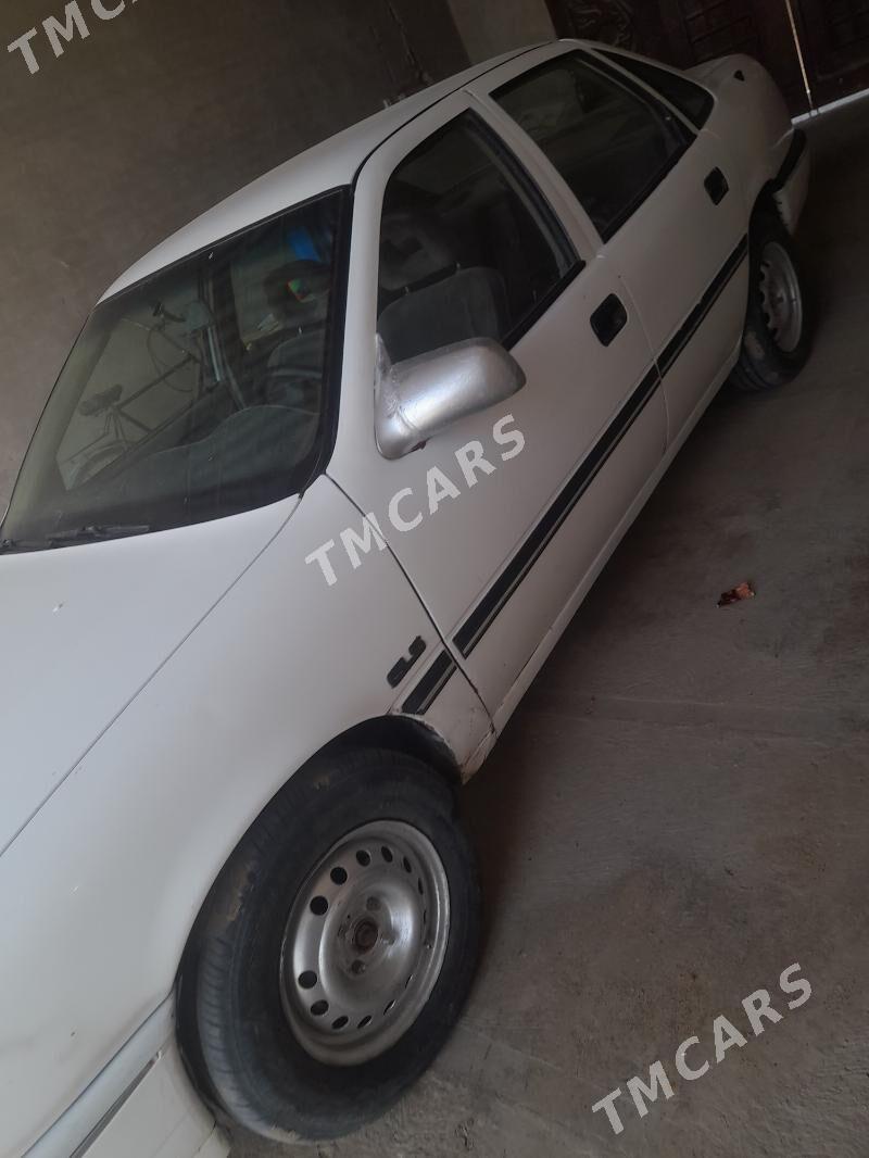 Opel Vectra 1989 - 19 000 TMT - Сейди - img 4