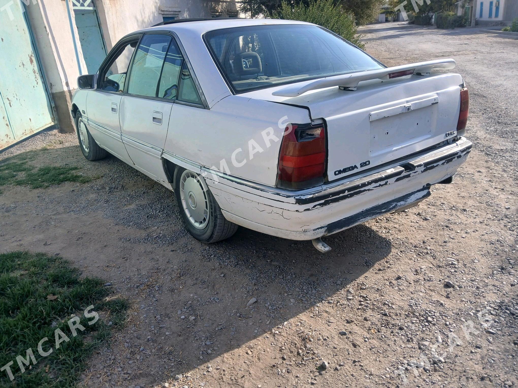Opel Omega 1997 - 18 000 TMT - Кака - img 1