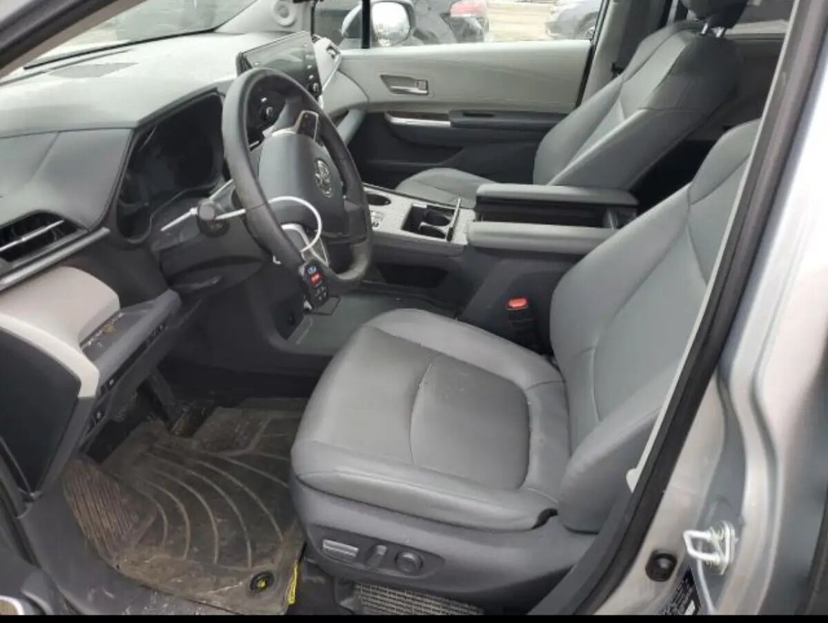 Toyota Sienna 2021 - 527 000 TMT - "Алтын Асыр" Гундогар базары ( Толкучка) - img 3