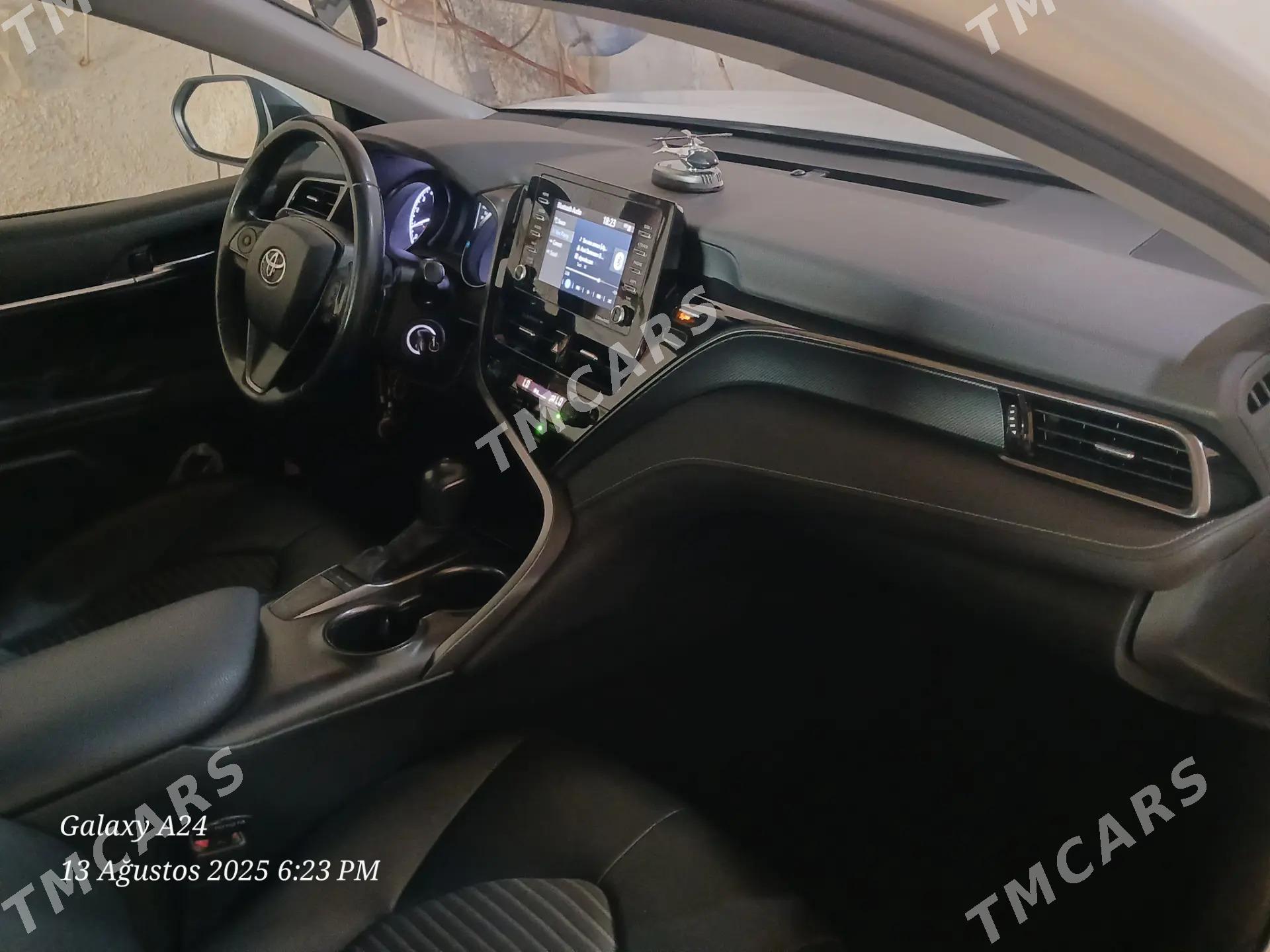Toyota Camry 2022 - 300 000 TMT - Мары - img 3