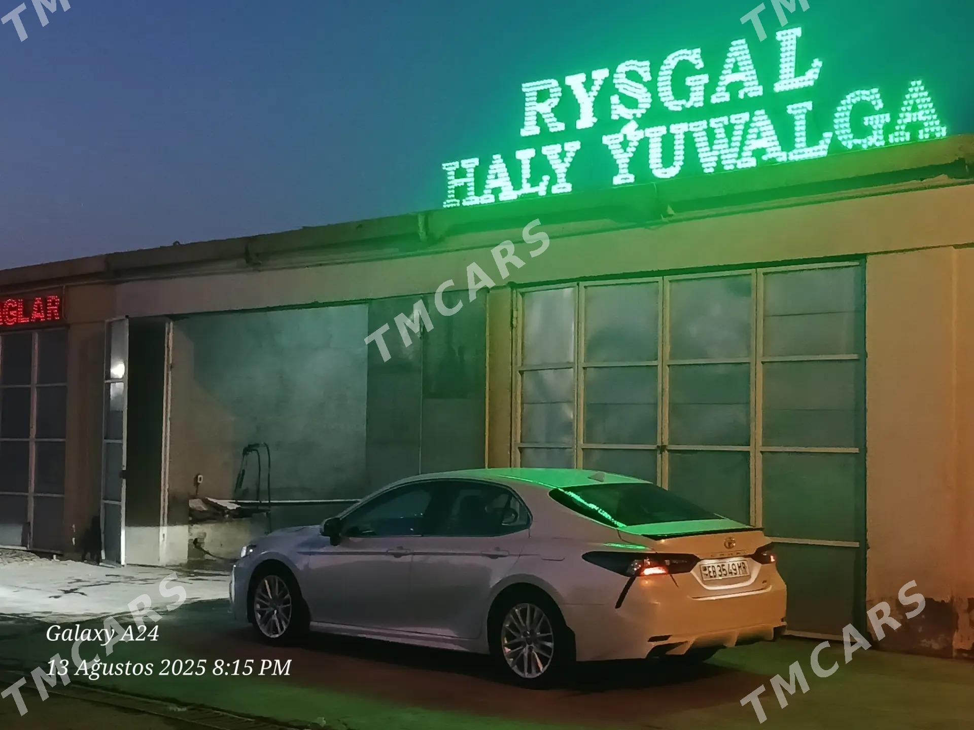 Toyota Camry 2022 - 300 000 TMT - Мары - img 4