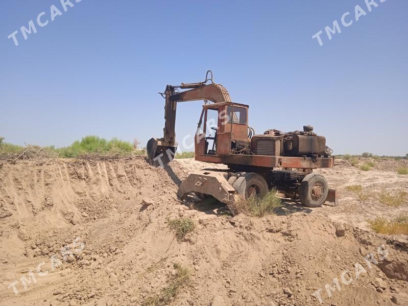 Caterpillar Excavator 1990 - 70 000 TMT - Ёлётен - img 2