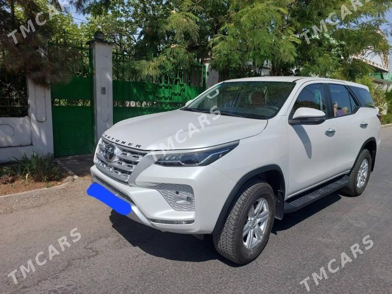 Toyota Fortuner 2024 - 730 000 TMT - Aşgabat - img 5