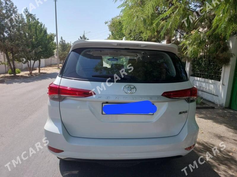 Toyota Fortuner 2024 - 730 000 TMT - Aşgabat - img 6