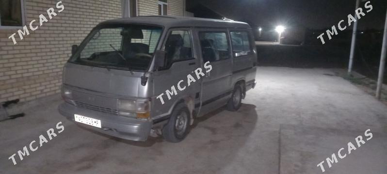 Toyota Hiace 1987 - 30 000 TMT - Murgap - img 2