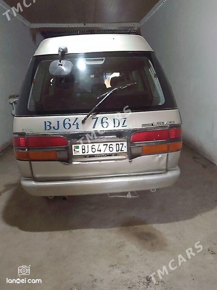 Toyota Sienna 1998 - 500 000 TMT - Akdepe - img 4