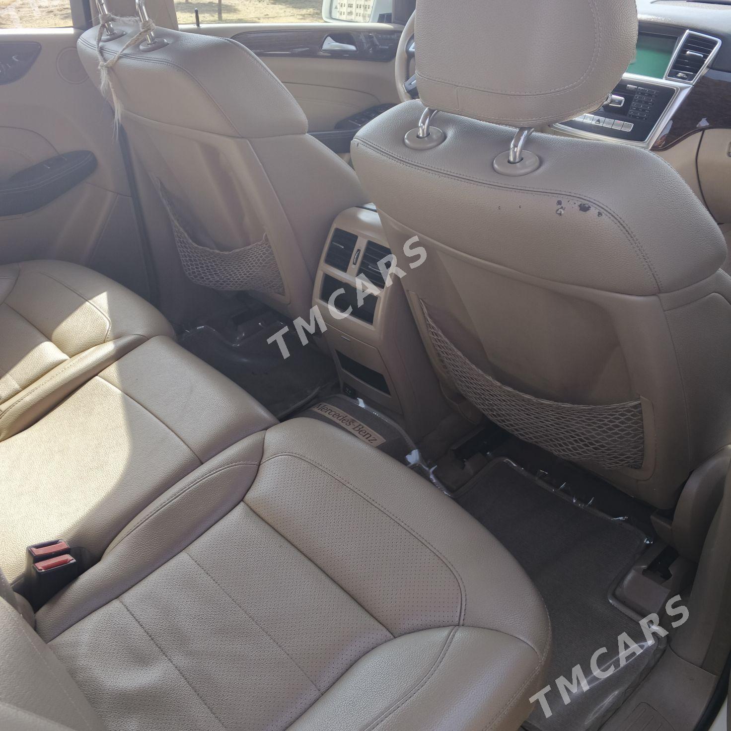 Mercedes-Benz ML350 2013 - 440 000 TMT - Aşgabat - img 2