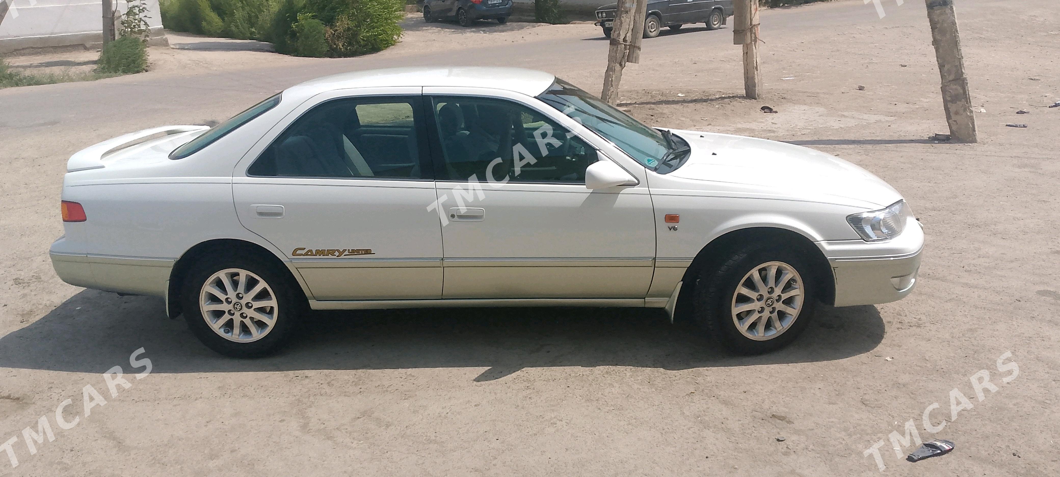 Toyota Camry 1998 - 185 000 TMT - Акдепе - img 3
