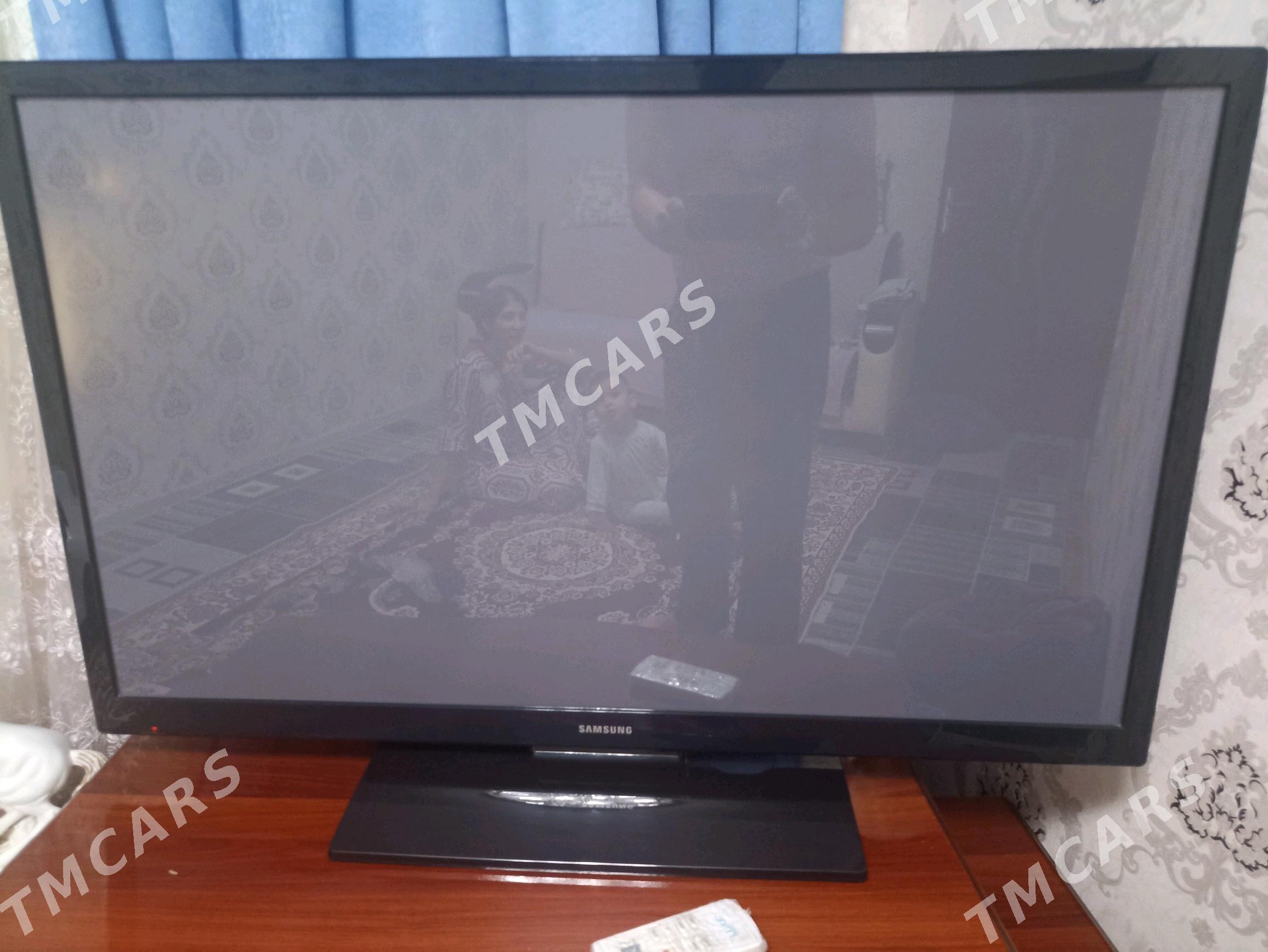 televizor samsung 42 lik - Туркменабат - img 2