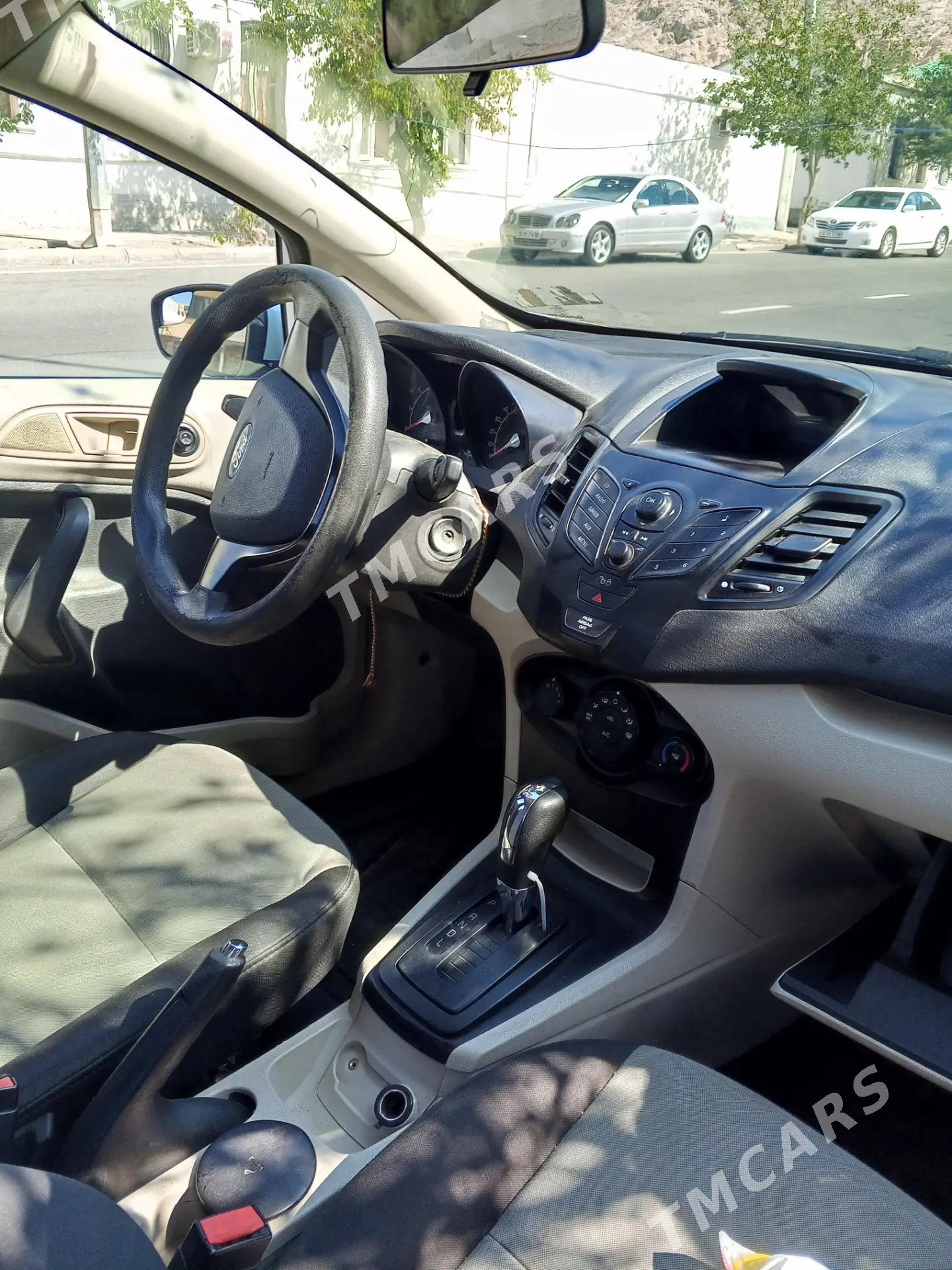 Ford Fiesta 2011 - 100 000 TMT - Туркменбаши - img 2