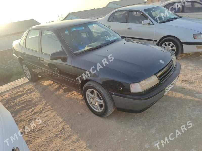 Opel Vectra 1992 - 25 000 TMT - Kerki - img 5