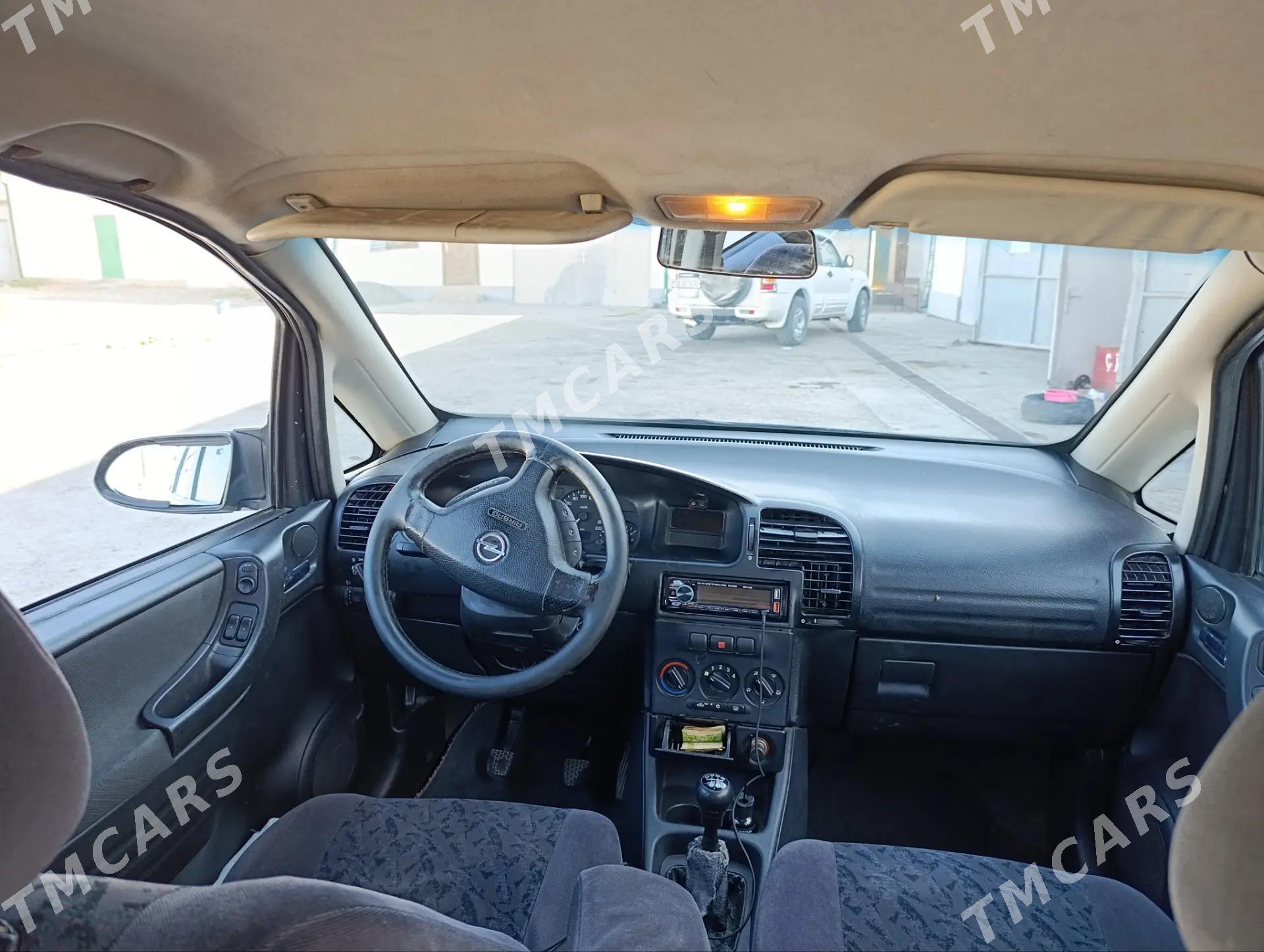Opel Zafira 2000 - 72 000 TMT - Дашогуз - img 3