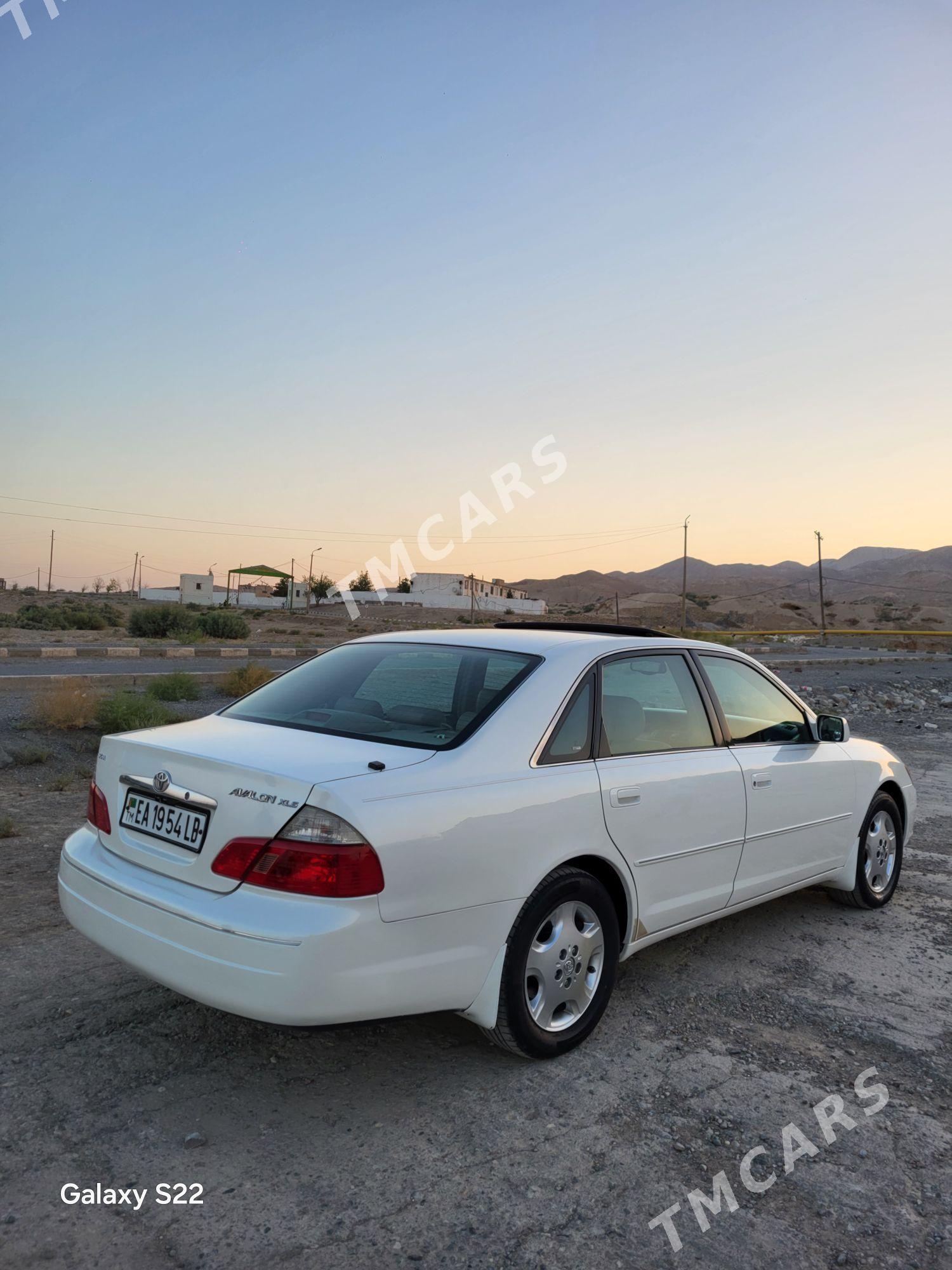 Toyota Avalon 2001 - 220 000 TMT - Магданлы - img 4