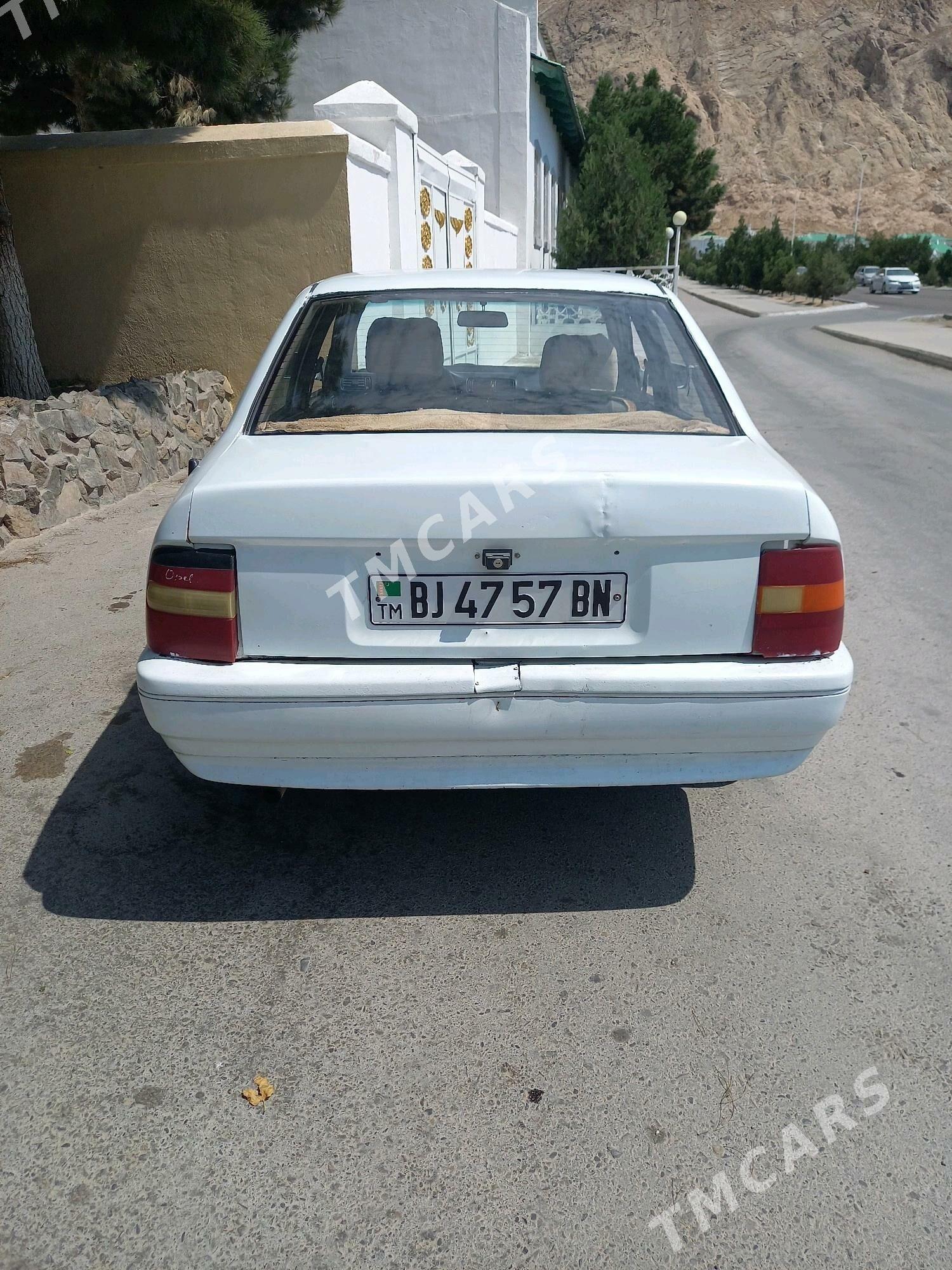 Opel Vectra 1992 - 36 000 TMT - Туркменбаши - img 2