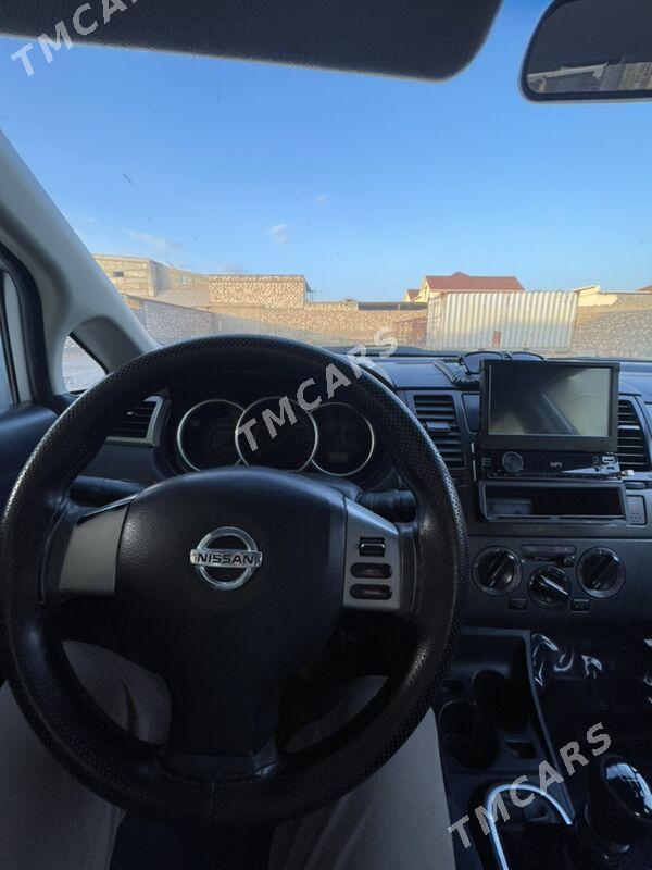 Nissan Versa 2010 - 110 000 TMT - Балканабат - img 3