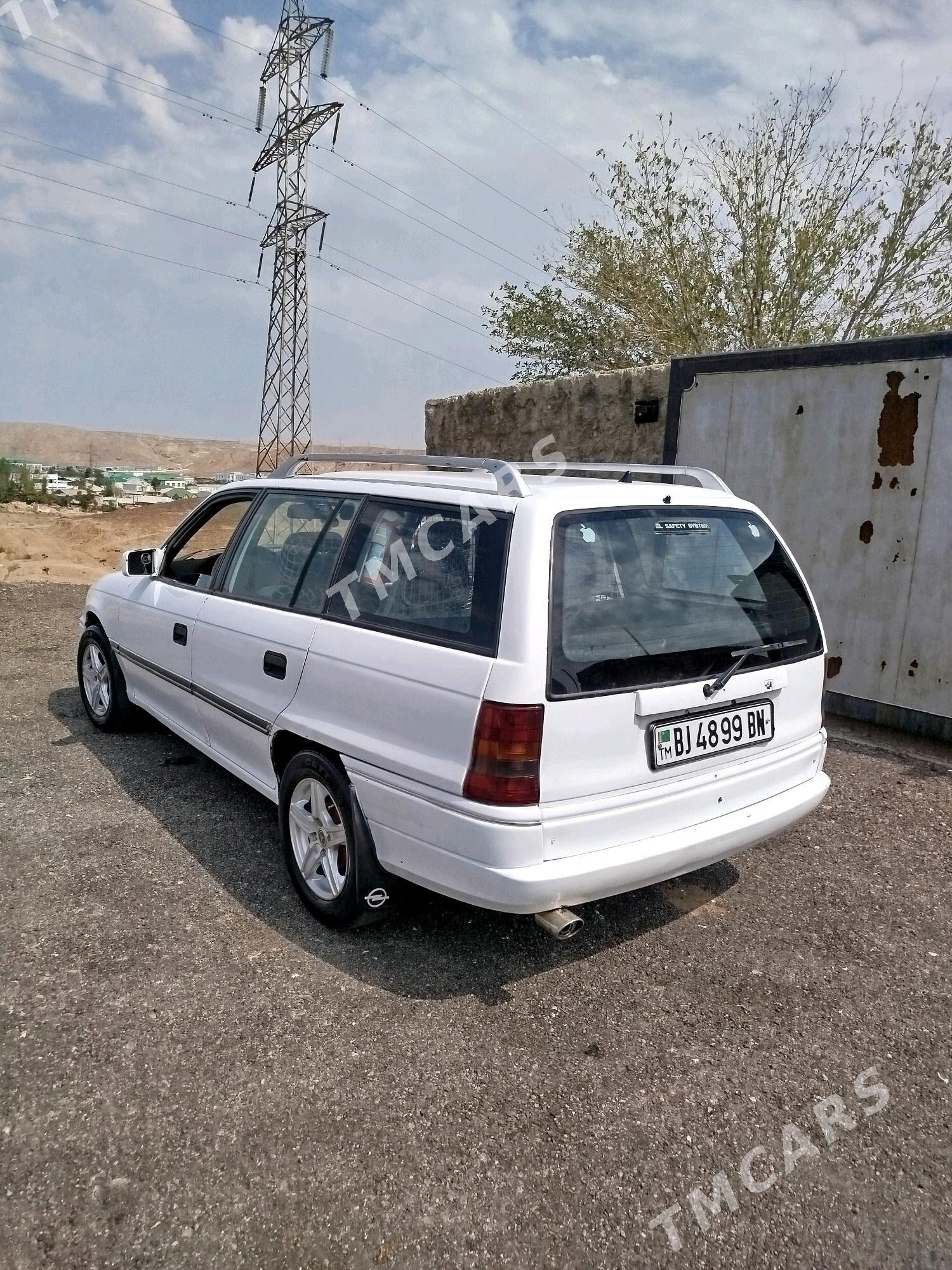 Opel Astra 1993 - 40 000 TMT - Türkmenbaşy - img 4