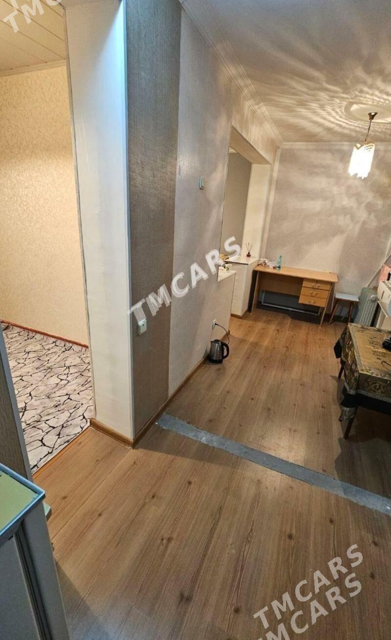 (2374)-10MKR HUDAVBERDYÝEW KÖÇE 42-KWADRAT 3-ETAJ - Aşgabat - img 3