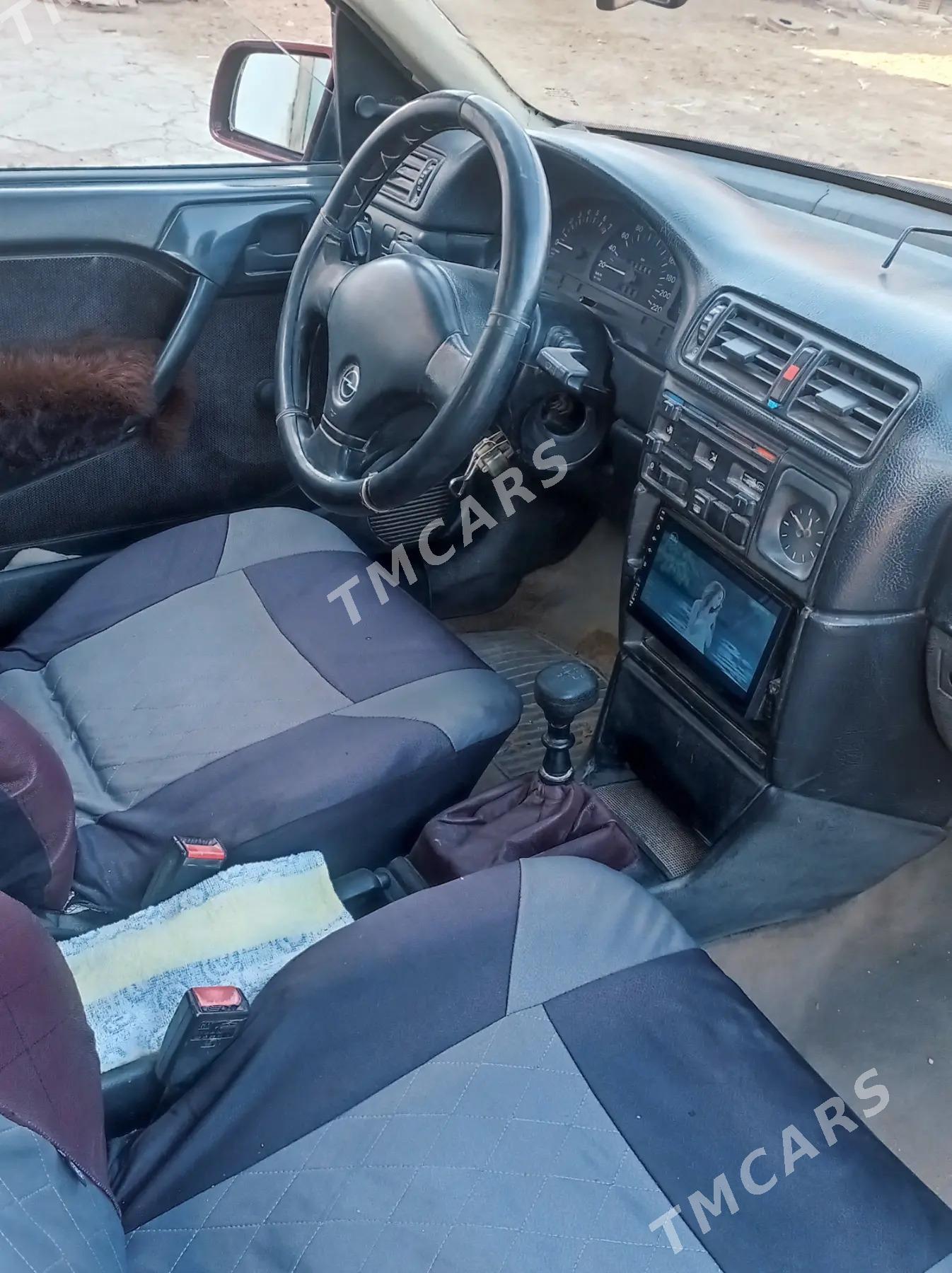 Opel Vectra 1990 - 34 000 TMT - Murgap - img 4