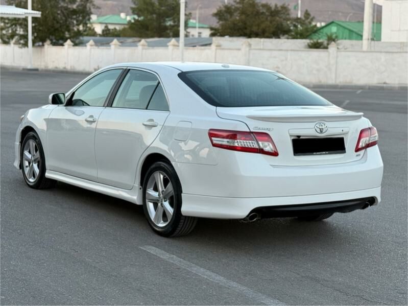 Toyota Camry 2010 - 210 000 TMT - Balkanabat - img 5