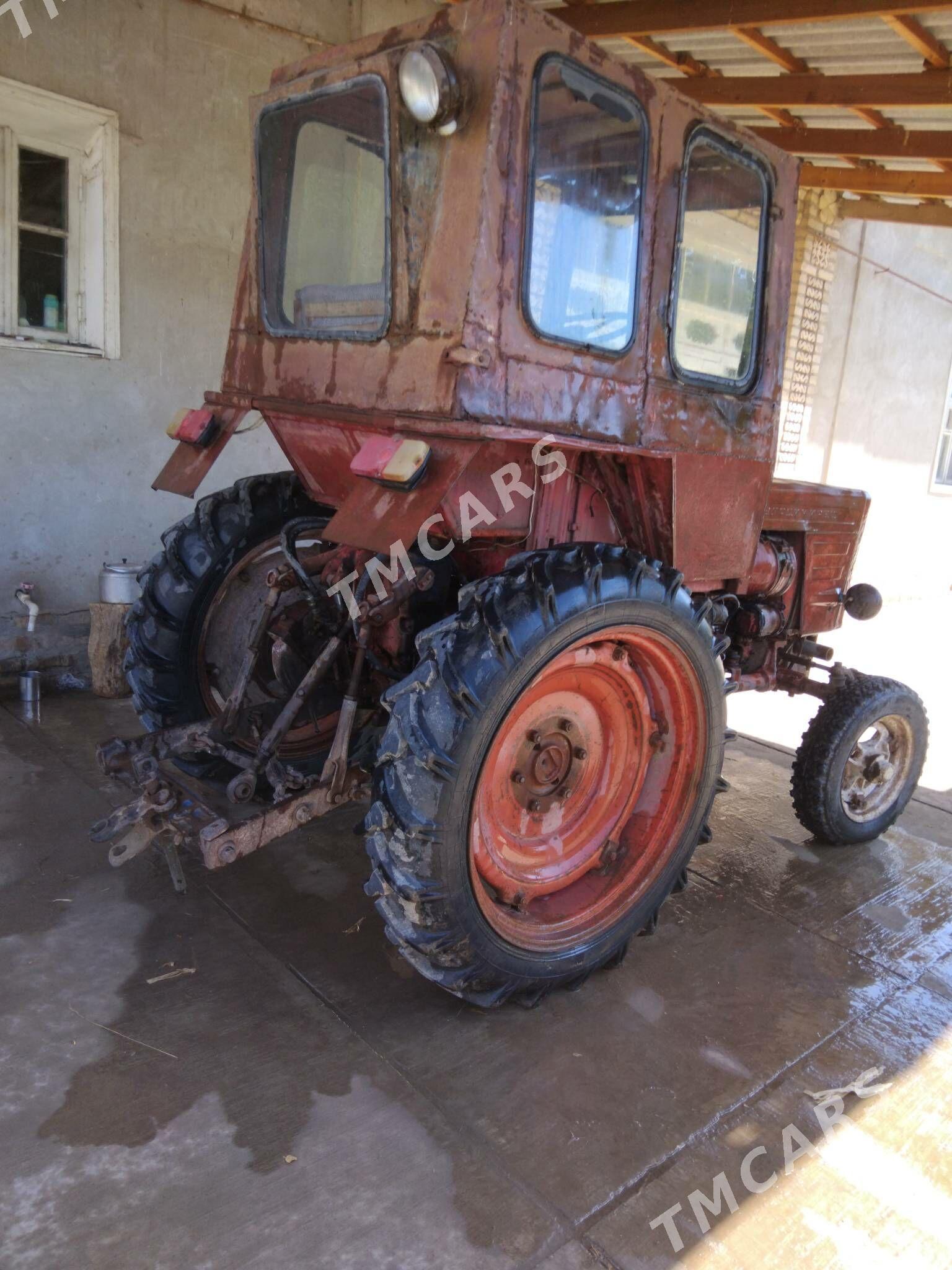 MTZ T-28 2010 - 30 000 TMT - Гурбансолтан Едже - img 2