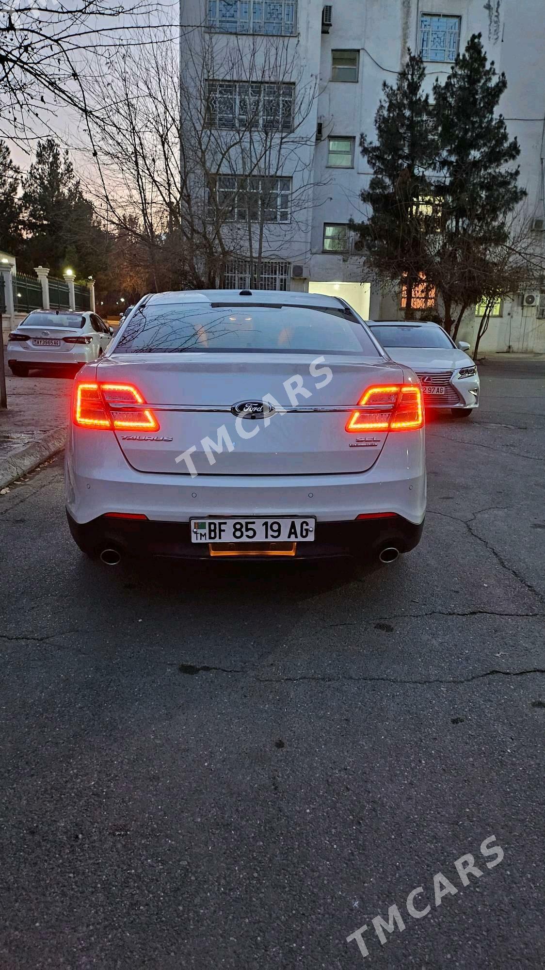 Ford Taurus 2017 - 214 500 TMT - Aşgabat - img 3