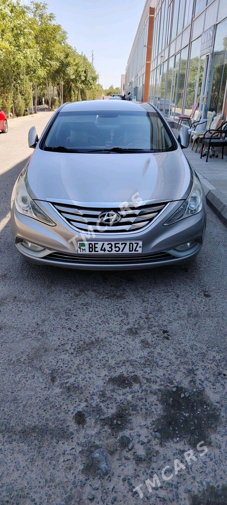 Hyundai Sonata 2011 - 160 000 TMT - Болдумсаз - img 2