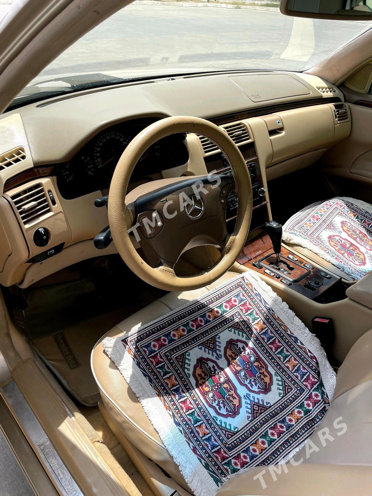 Mercedes-Benz E320 2001 - 90 000 TMT - Balkanabat - img 6