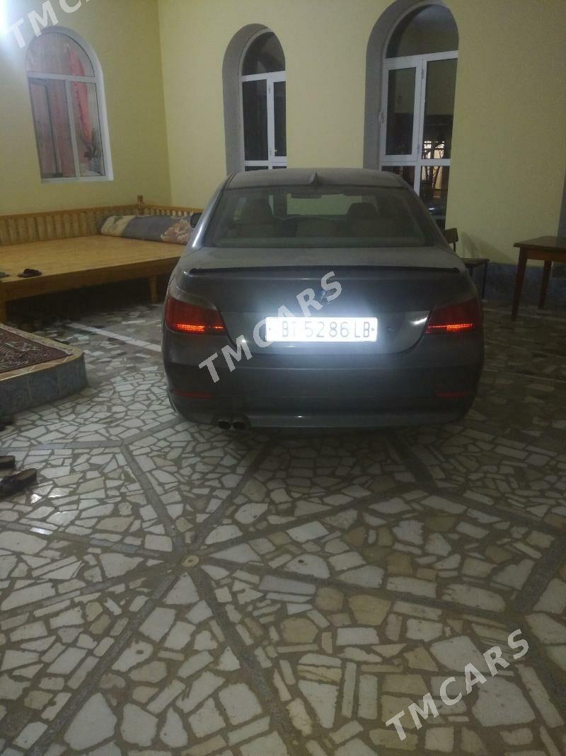 BMW 5 Series 2007 - 100 000 TMT - Türkmenabat - img 3