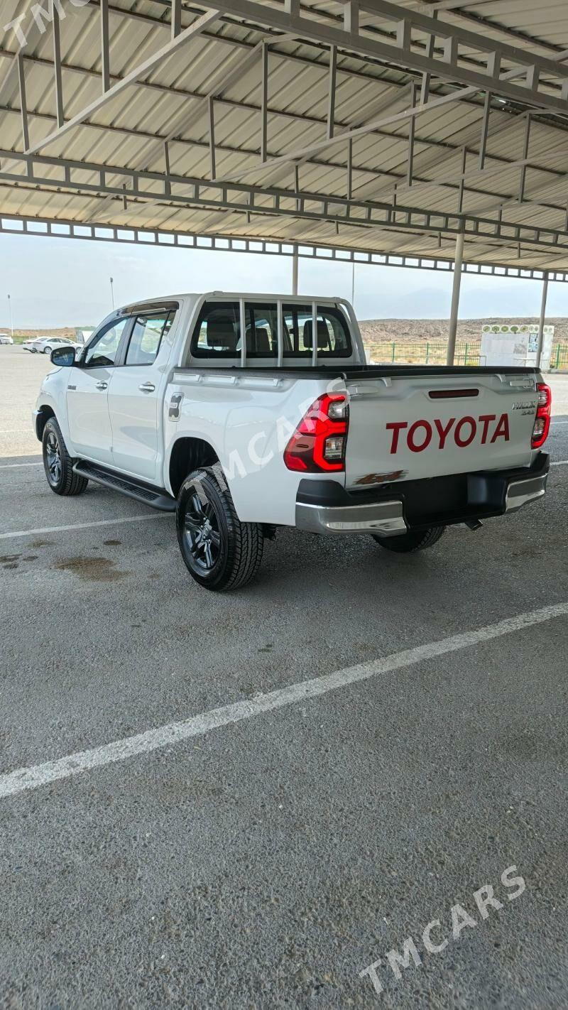 Toyota Hilux 2025 - 700 000 TMT - Ашхабад - img 6