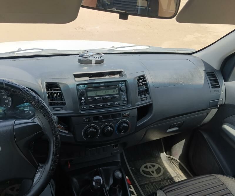 Toyota Hilux 2011 - 230 000 TMT - Хазар - img 2