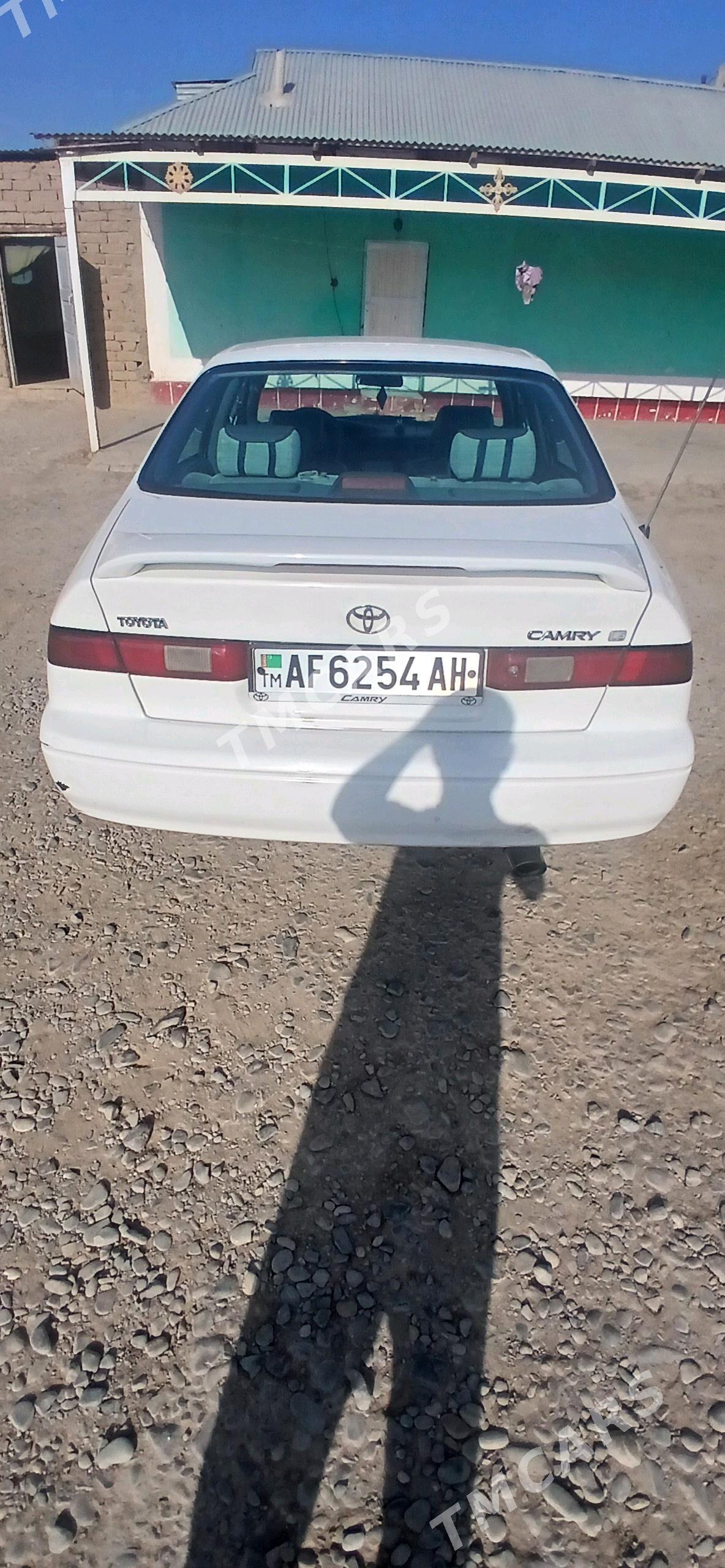 Toyota Camry 1998 - 118 000 TMT - Серахс - img 3