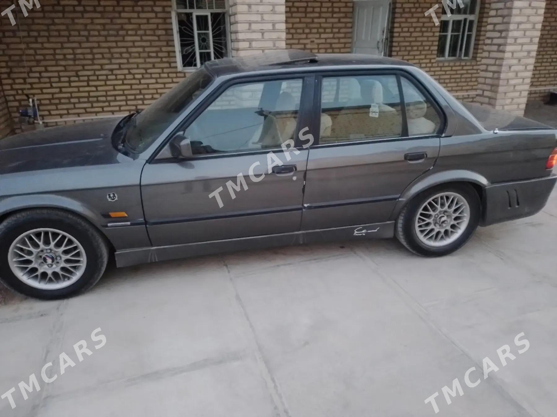 BMW 528 1991 - 26 000 TMT - Mary - img 1