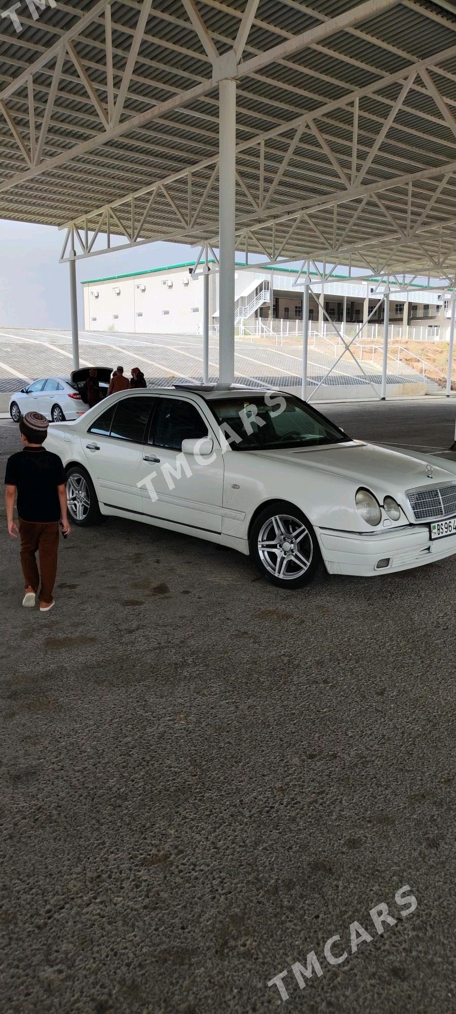 Mercedes-Benz 230E 1995 - 70 000 TMT - Gökdepe - img 9