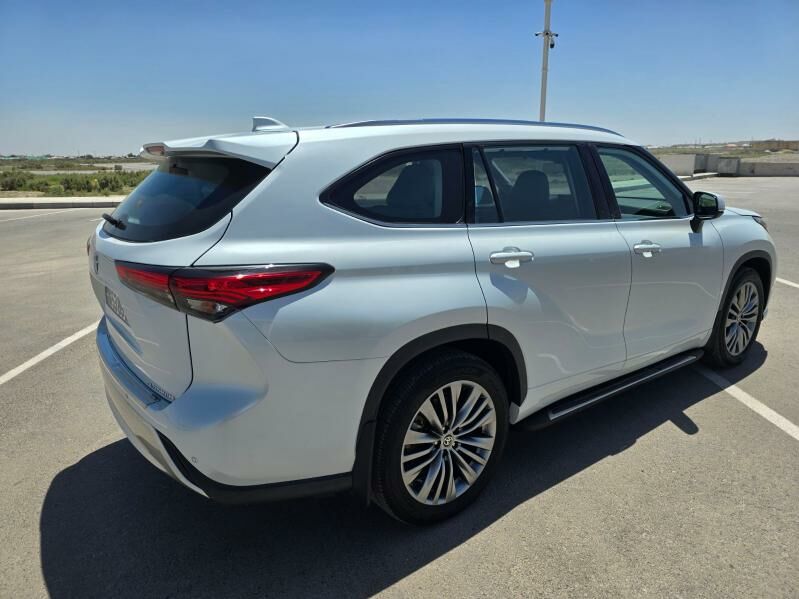 Toyota Highlander 2022 - 660 000 TMT - Туркменабат - img 6