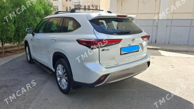 Toyota Highlander 2022 - 1 000 000 TMT - Ашхабад - img 5