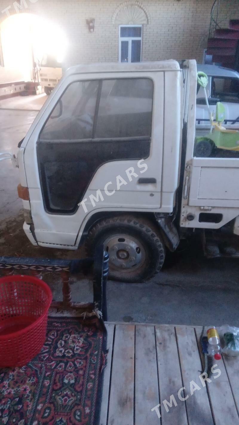 Isuzu Elf 1991 - 40 000 TMT - Туркменабат - img 9