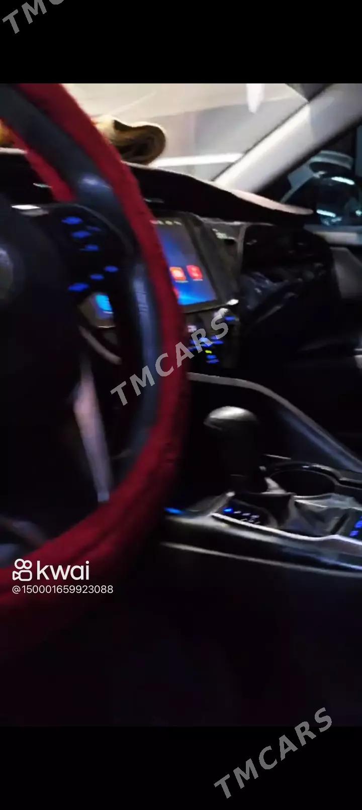 Toyota Camry Hybrid 2019 - 275 000 TMT - Türkmenabat - img 3