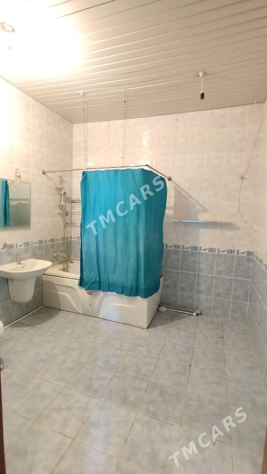 Гоголя 3ком.2эт.125м2. - Ашхабад - img 3