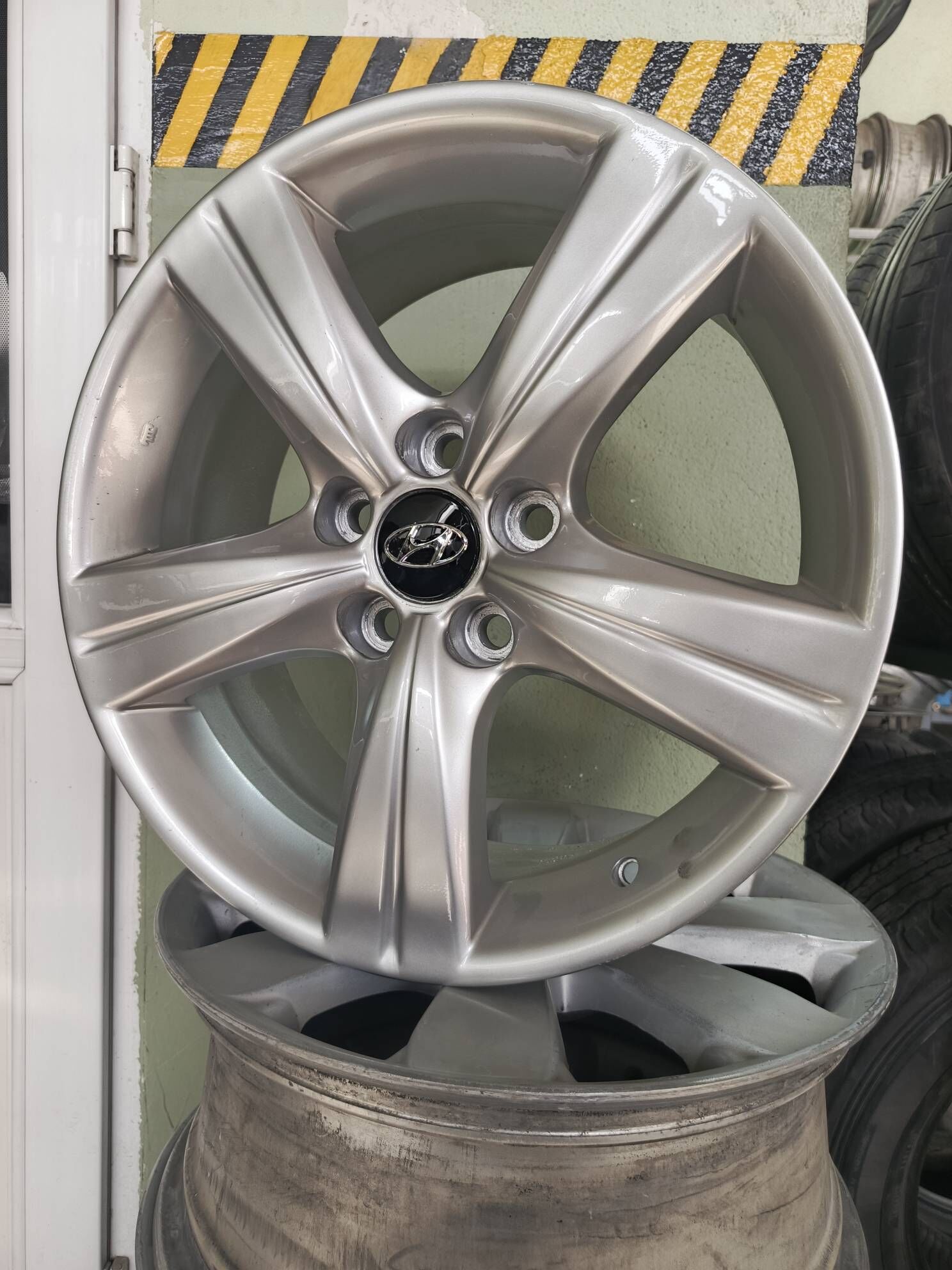 HYUNDAI ELANTRA DISKA R 17 2 200 TMT - Ашхабад - img 4