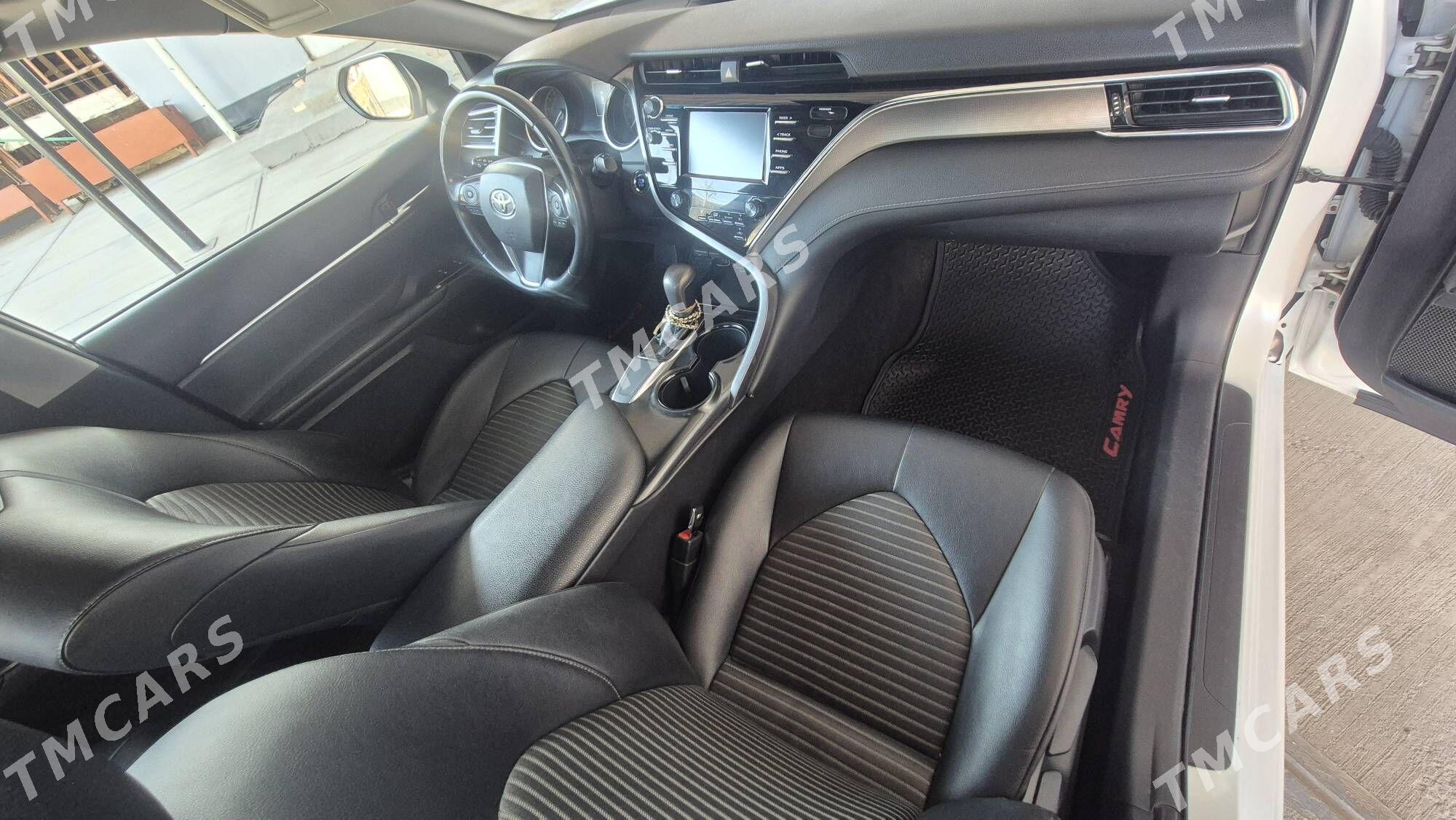Toyota Camry 2018 - 290 000 TMT - Теджен - img 2