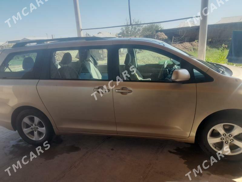 Toyota Sienna 2011 - 270 000 TMT - Wekilbazar - img 2