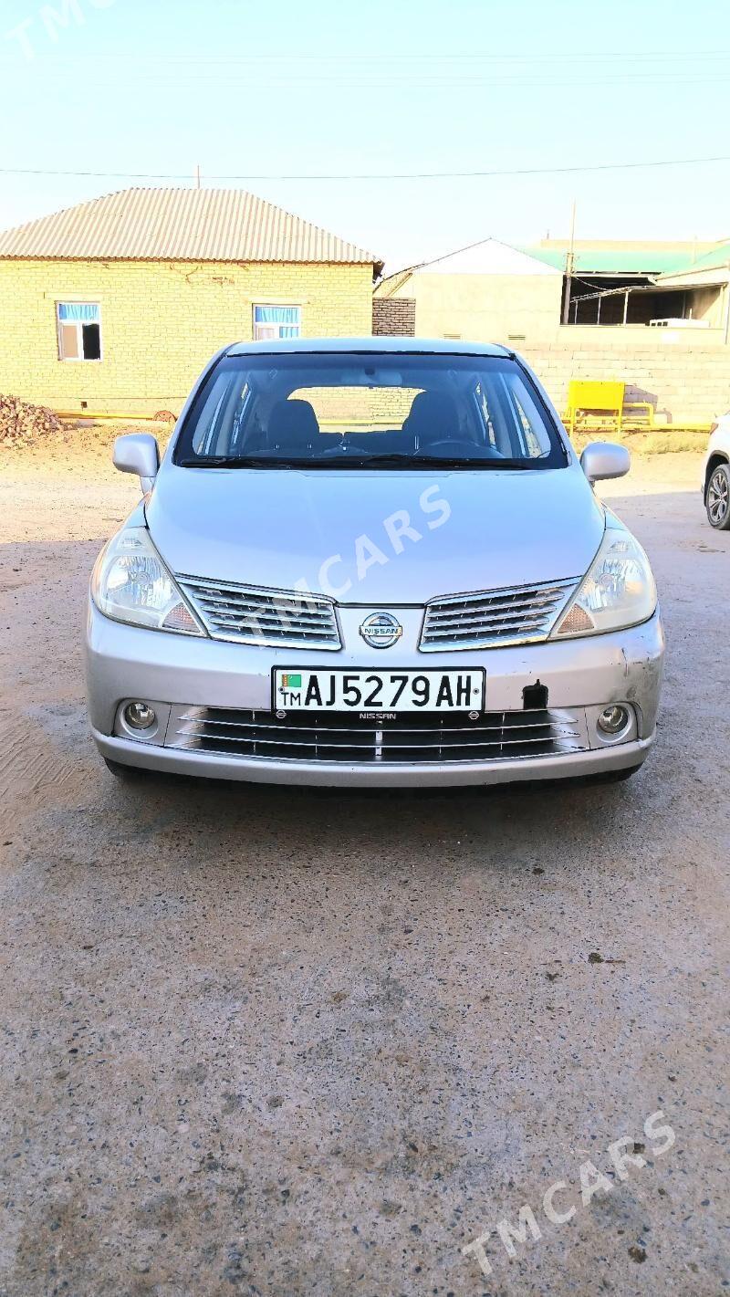 Nissan Versa 2006 - 110 000 TMT - Бабадайхан - img 4