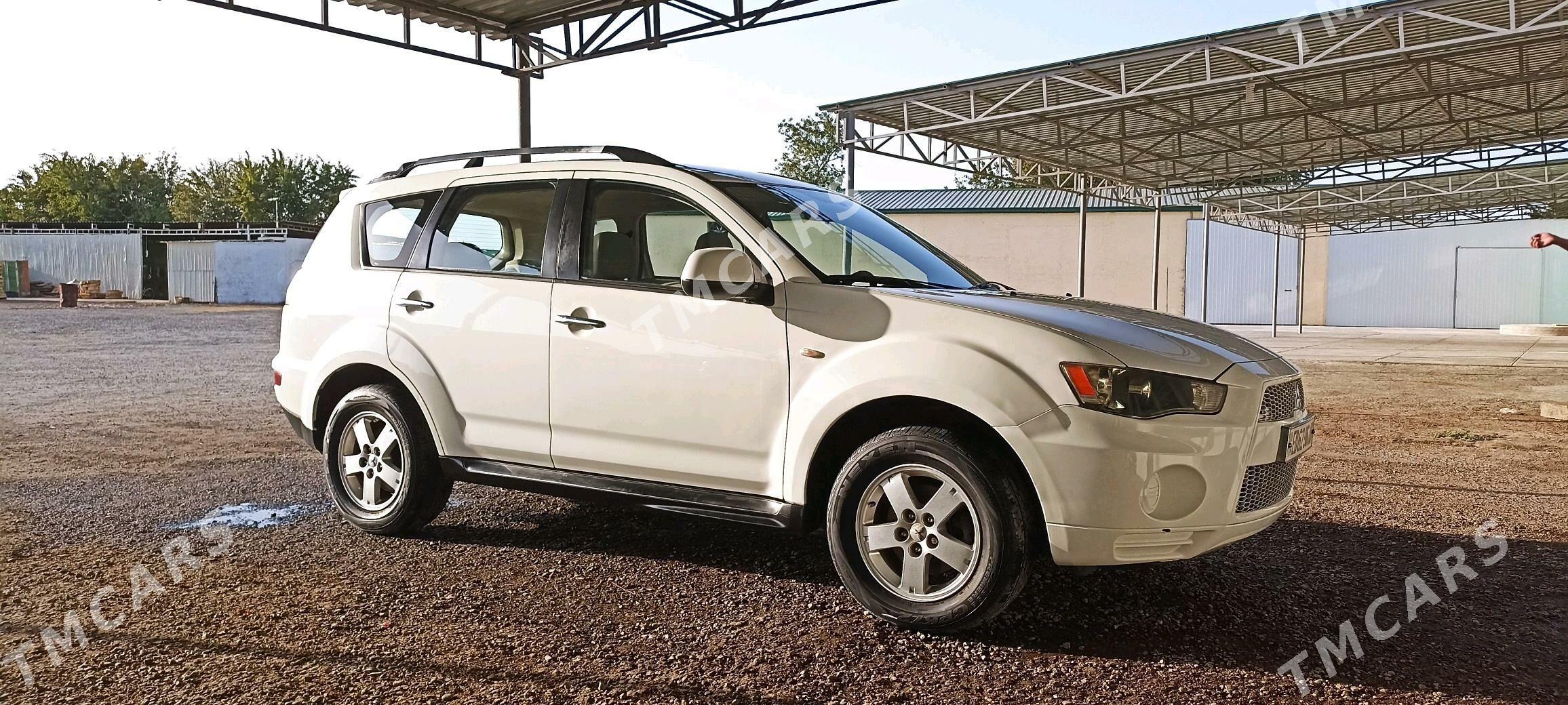 Mitsubishi Outlander 2011 - 185 000 TMT - Ашхабад - img 3
