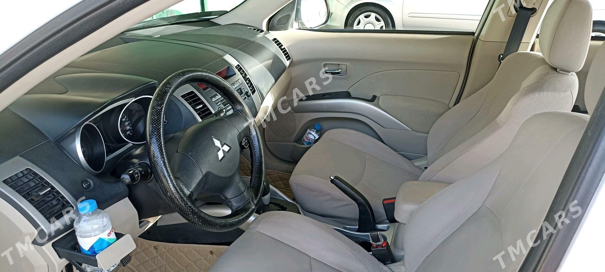 Mitsubishi Outlander 2011 - 185 000 TMT - Ашхабад - img 2