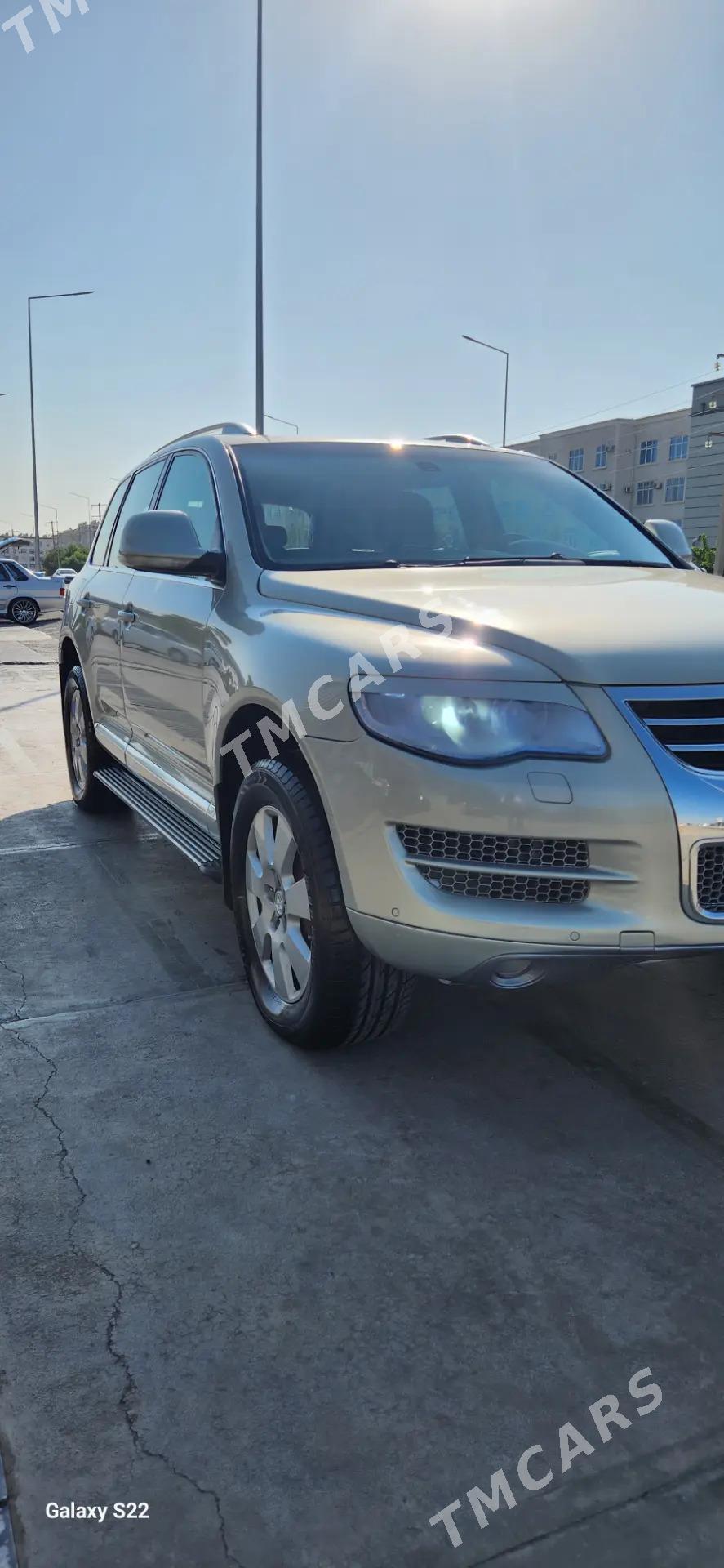 Volkswagen Touareg 2008 - 230 000 TMT - Мары - img 2